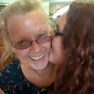 Meet your Posher, Karin